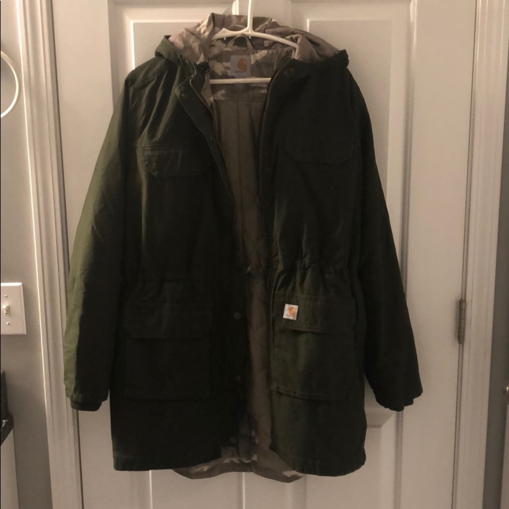 Women’s insulated Carhartt parka - Size L
